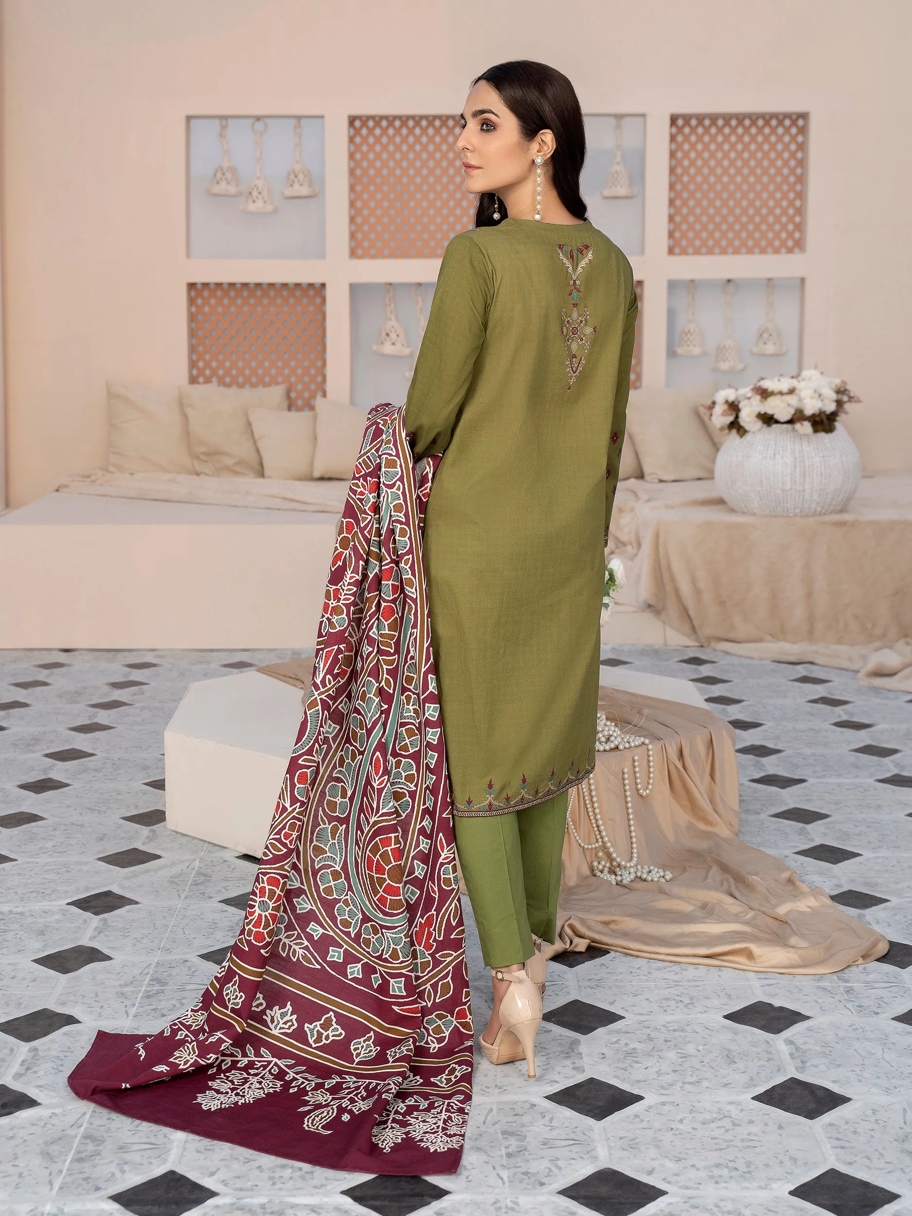 2 Piece Embroidered Winter Cotton Suit (Unstitched)