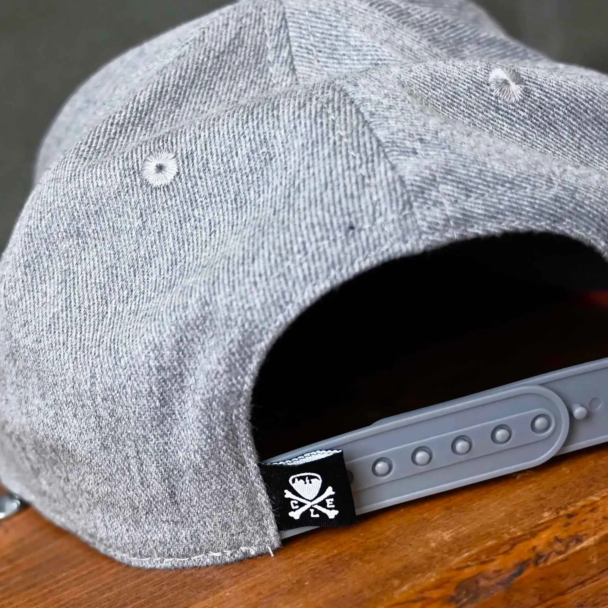 CLE Logo Snapback Hat - Heather Grey